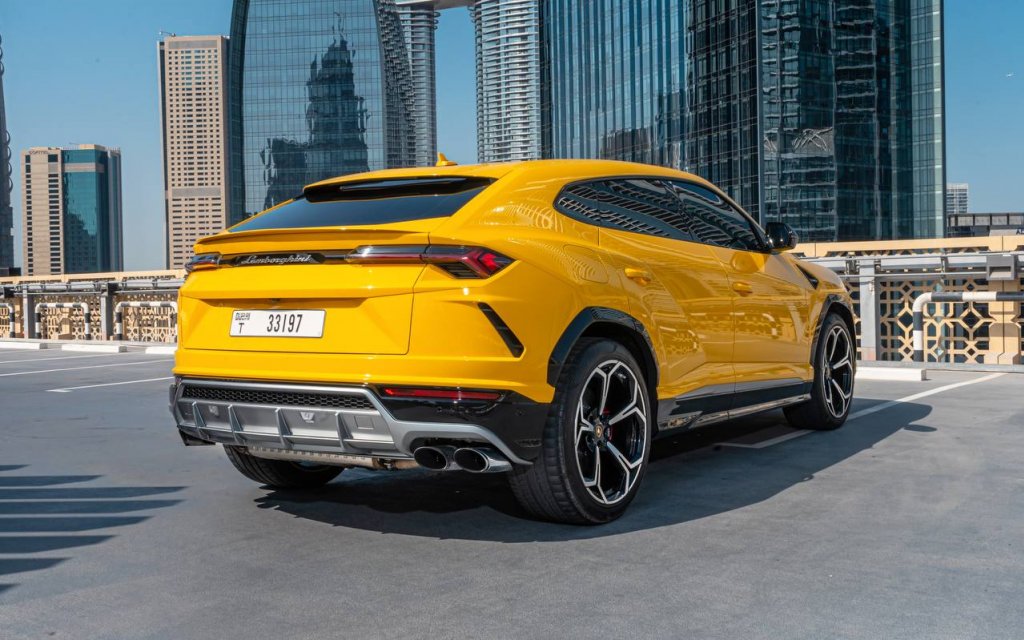 Lamborghini Urus Yellow 2020